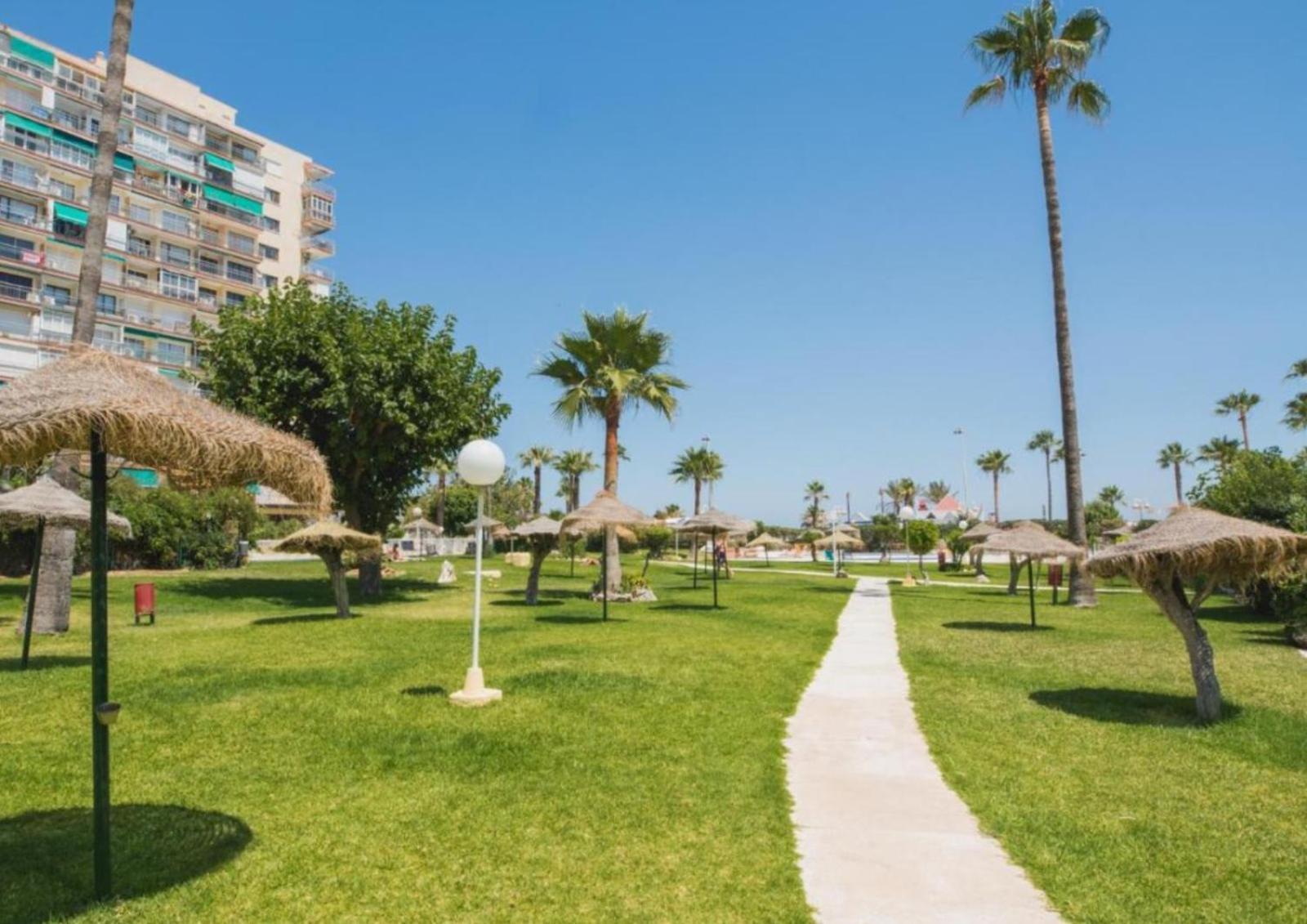 Ferienwohnung Estudio Recien Reformado En Primera Linea De Playa Benalmádena Exterior foto