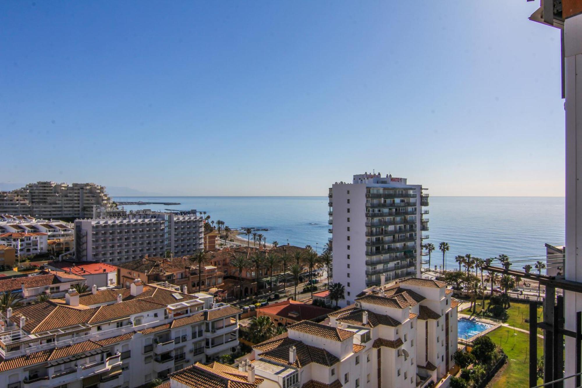 Ferienwohnung Estudio Recien Reformado En Primera Linea De Playa Benalmádena Exterior foto